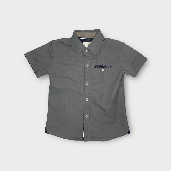 Craft + Flow Other - Craft + Flow Collared Button Up Short Sleeve Gray Shirt